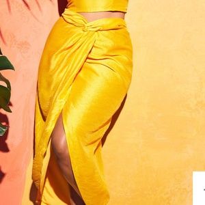 Eloquii yellow skirt